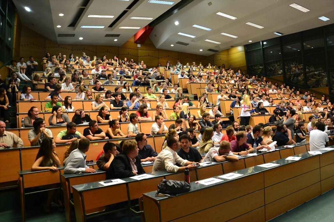 اصلاحات دانشگاهی مجارستان مغایر قوانین اروپاست