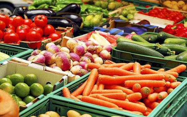 کاهش 10 تا 15 درصدی قیمت پیاز و گوجه فرنگی