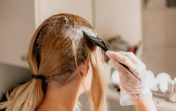 روش های پاک کردن رنگ مو از روی پوست و ناخن روش های پاک کردن رنگ مو از روی پوست و ناخن