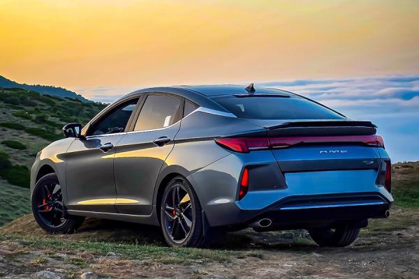 تصویر کیفیت صنعت خودرو؛ پیشتازی KMC J7 در بین سدان های کشور